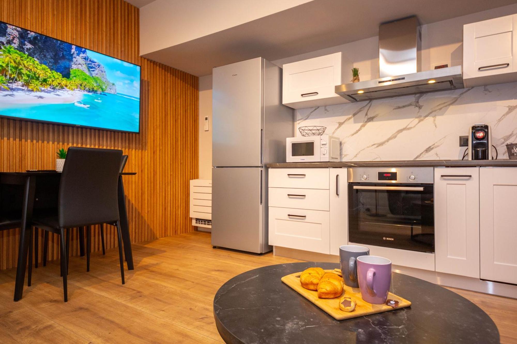 Blloku Unique Apartments 2 Tiranë Ngoại thất bức ảnh